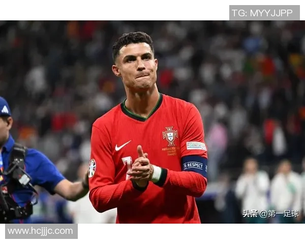 重温足球球星经典瞬间见证绿茵场上传奇与永恒辉煌